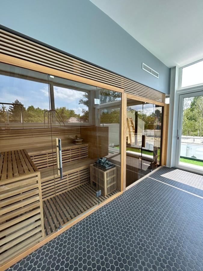 Villa Bauhaus Dream Deluxe T Siófok Exterior foto